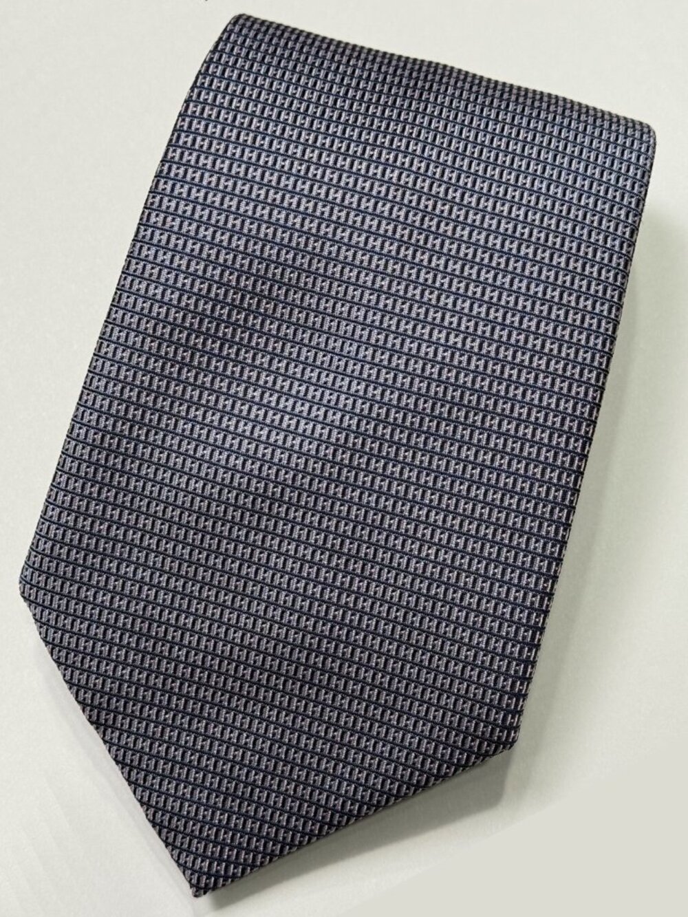 HERMES Navy Light Pink H Pattern Print Silk Tie
